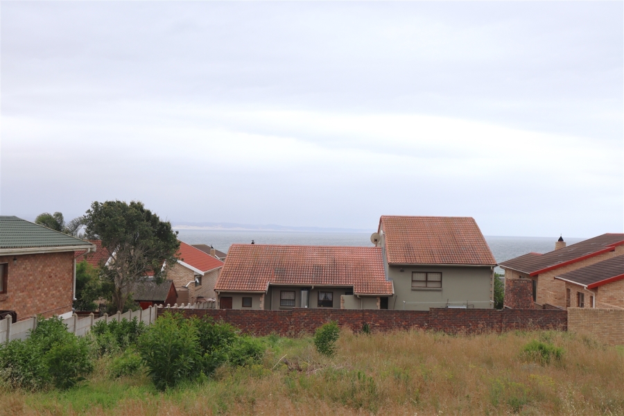 0 Bedroom Property for Sale in Wavecrest Eastern Cape